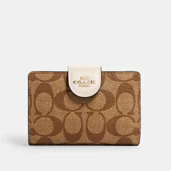 New Coach C0082 Medium Corner Zip Wallet Khaki / Chalk - Picture 1 of 3